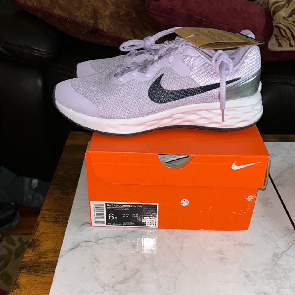 Nike Lavender Running Shoes